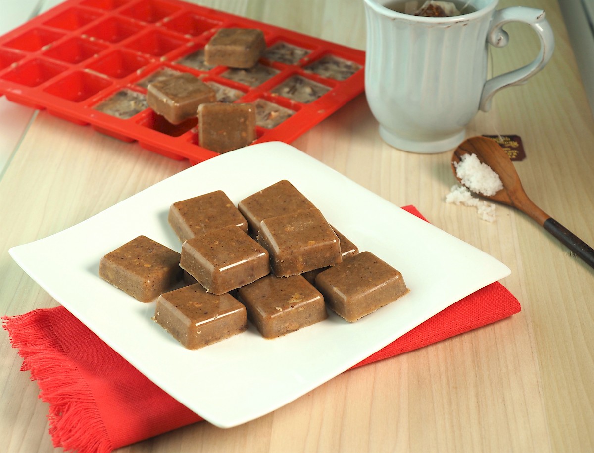Roasted Pecan Fudge | Paleo | Gluten-free | The JOYful Table