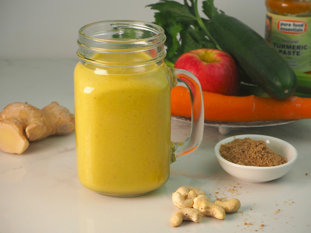 Celery Carrot & Turmeric Smoothie | Paleo | Gluten-free | The JOYful Table