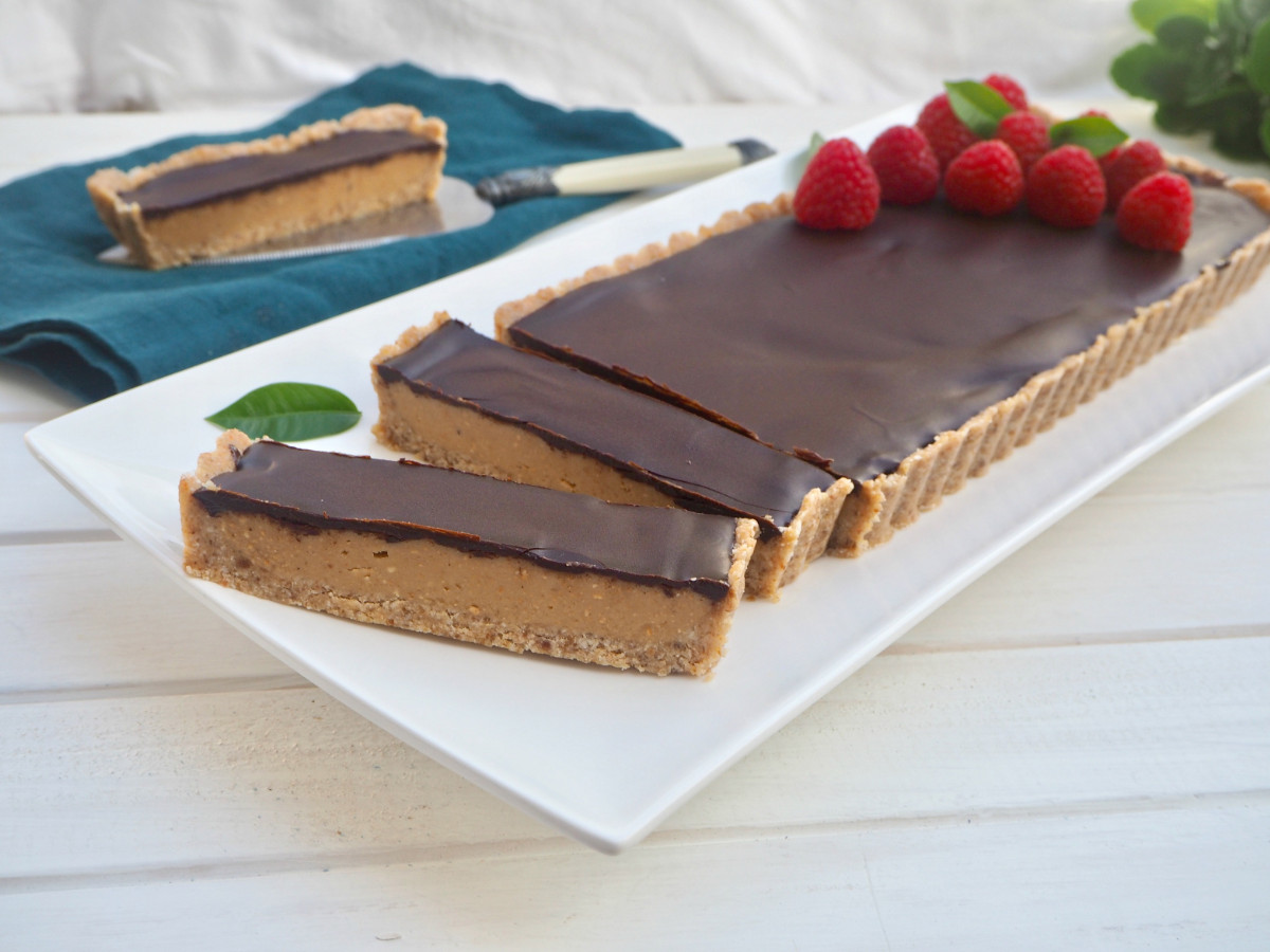 Caramel & Chocolate Tart | Paleo | Gluten-free | The JOYful Table